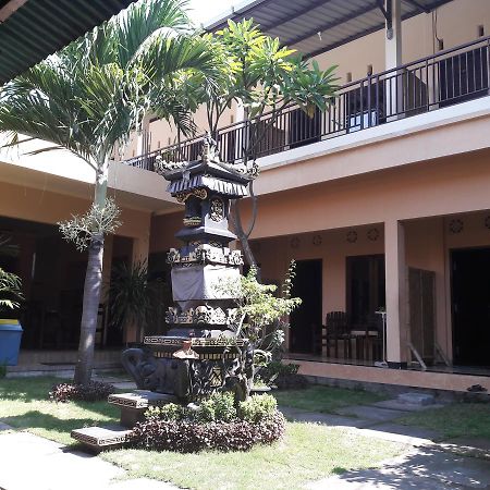 Puji Homestay Ματαράμ Εξωτερικό φωτογραφία