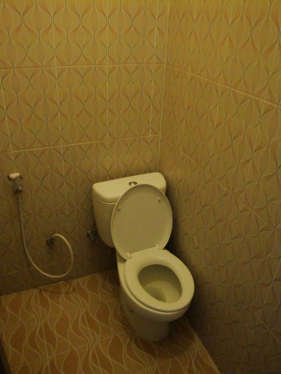 Puji Homestay Ματαράμ Εξωτερικό φωτογραφία