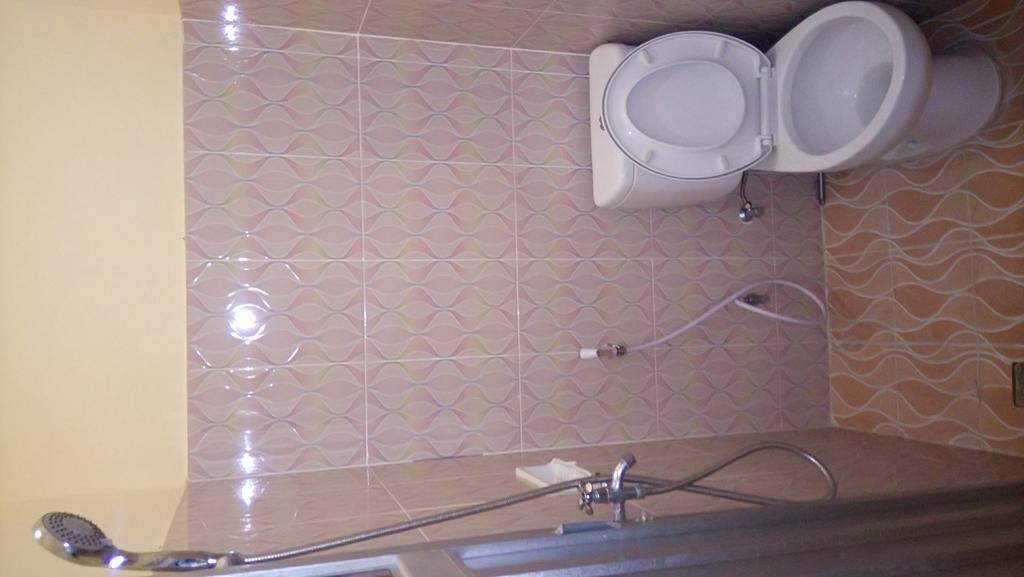Puji Homestay Ματαράμ Εξωτερικό φωτογραφία
