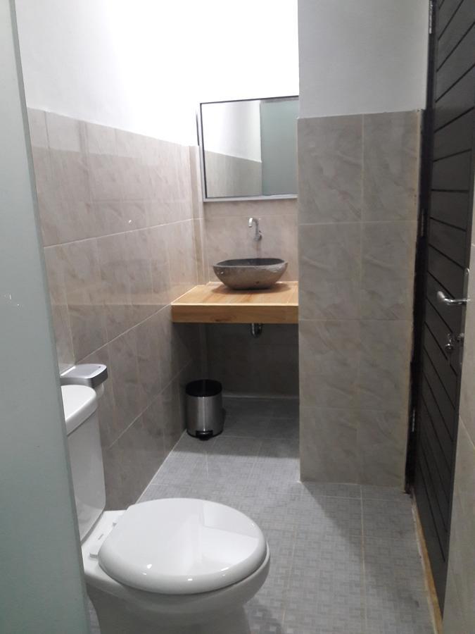Puji Homestay Ματαράμ Εξωτερικό φωτογραφία