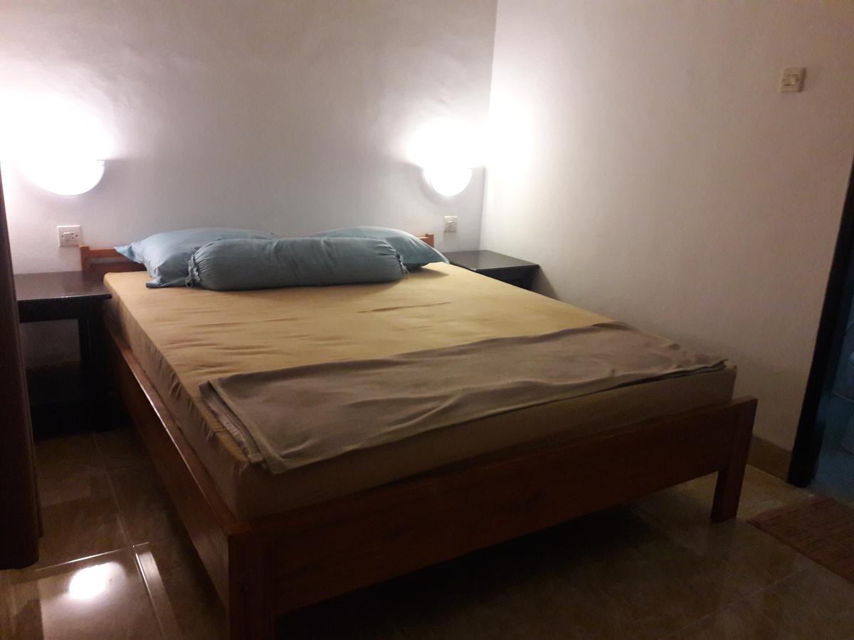 Puji Homestay Ματαράμ Εξωτερικό φωτογραφία